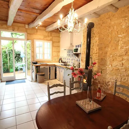 Le De Claire, Maison Avec Terrasse, Calme Et Confort, Lit King-size 160x200 *